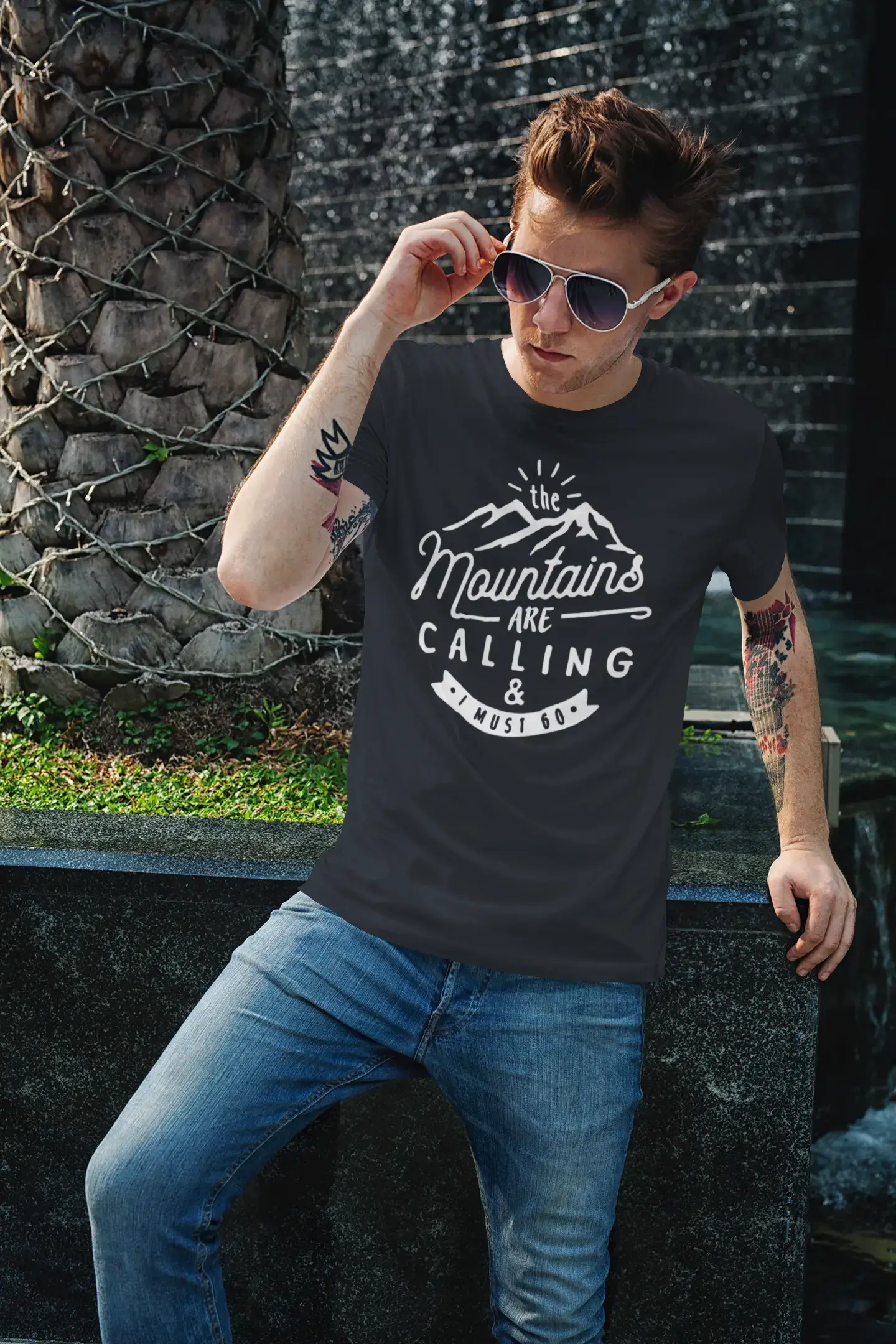 ULTRABASIC - Graphic Printed Men's The Mountains Are Calling And I Must Go Hiking Tee Navy