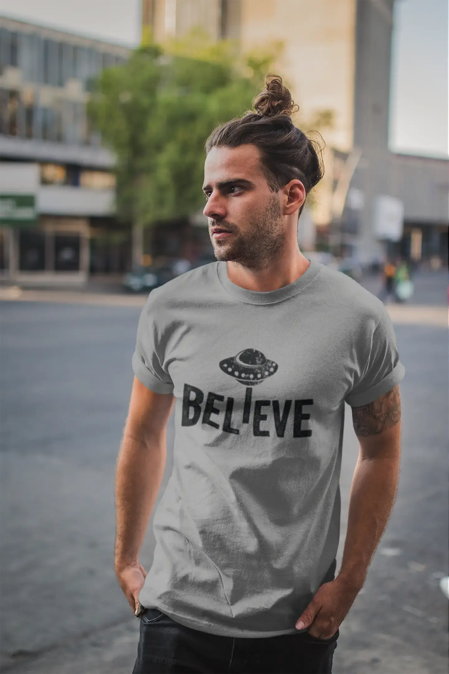 ULTRABASIC - Graphic Men's Believe UFO Alien T-Shirt Funny Casual Letter Print Tee Mouse Grey