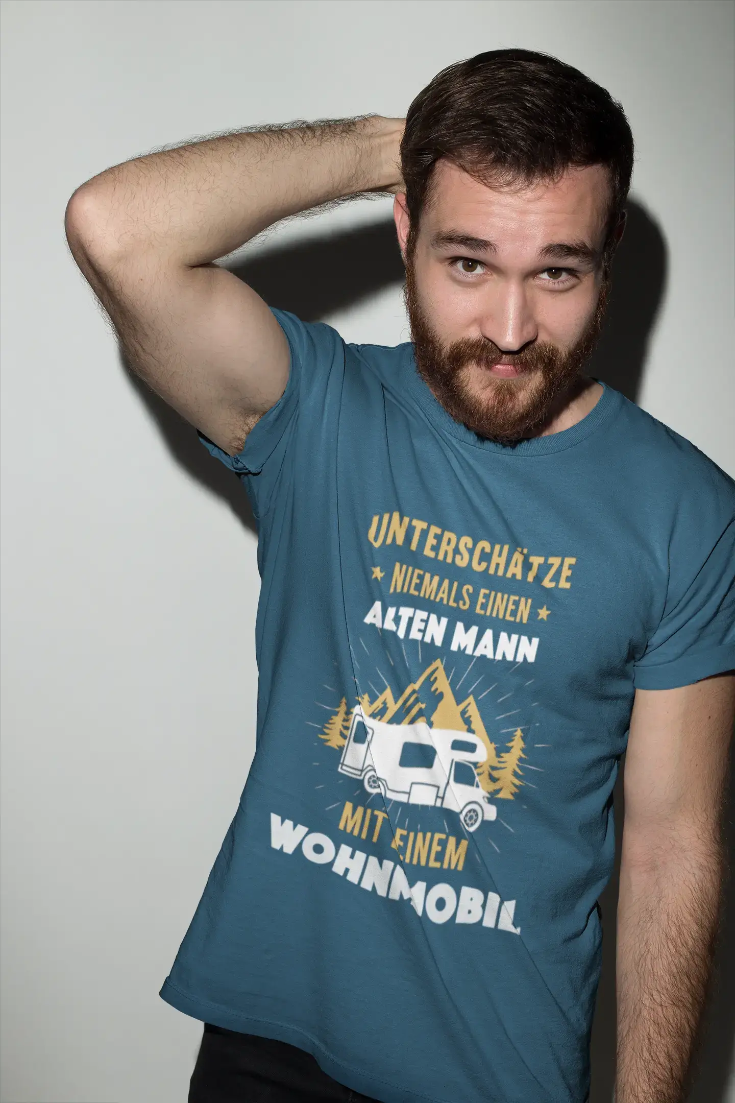 Men's Graphic T-Shirt Unterschätze Niemals Wohnmobil Idea Gift