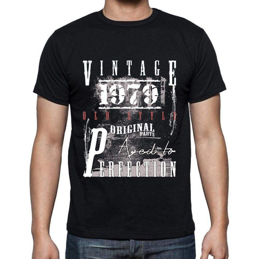 1979, Men's Short Sleeve Round Neck T-shirt - ultrabasic-com